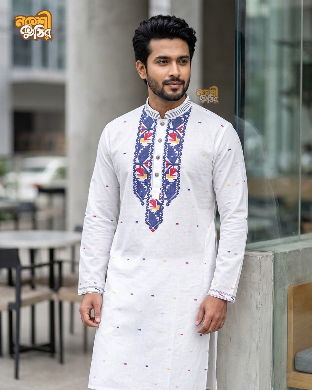 প্রিমিয়াম জামদানি পাঞ্জাবি — সাদা (নীল-লাল কারুকাজ) — গ্যালারি ছবি