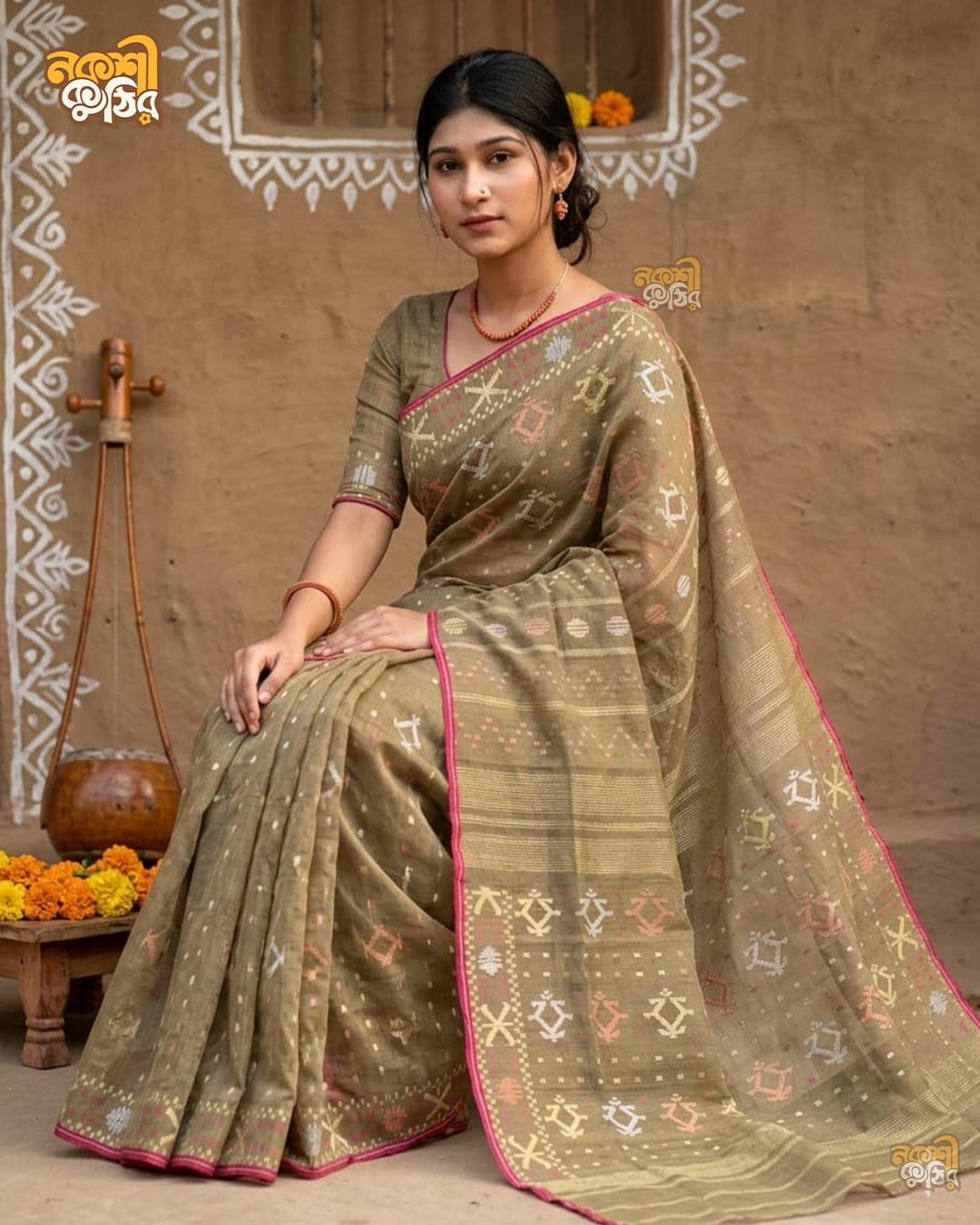 খাকি জামদানি শাড়ি — পূরবী সাঁঝ — গ্যালারি ছবি