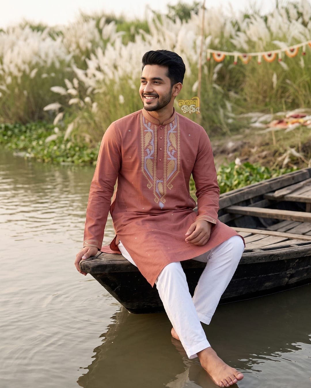 প্রিমিয়াম জামদানি পাঞ্জাবি — ডাস্টি রোজ (সোনালি কারুকাজ)