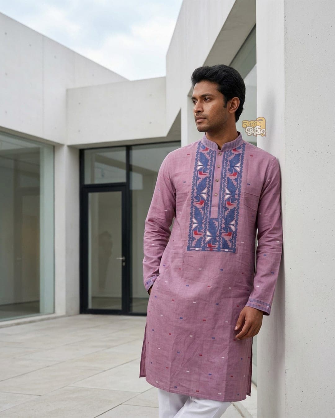 প্রিমিয়াম জামদানি পাঞ্জাবি — মভ (নীল কারুকাজ)